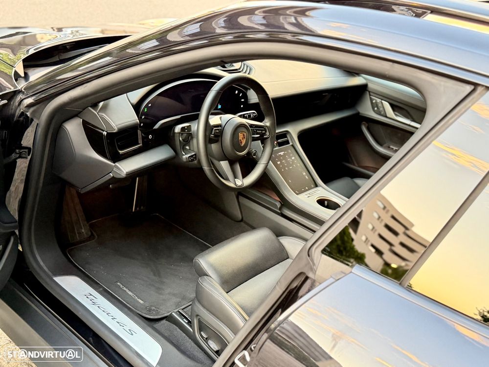 Porsche Taycan Sport Turismo 4S - 30