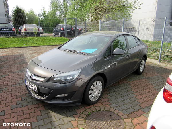 Opel Astra IV 1.6 Enjoy EU6