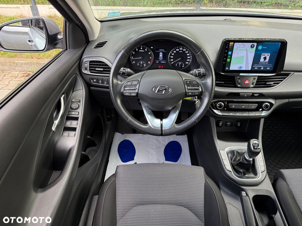 Hyundai i30 1.5 DPI Classic + - 5