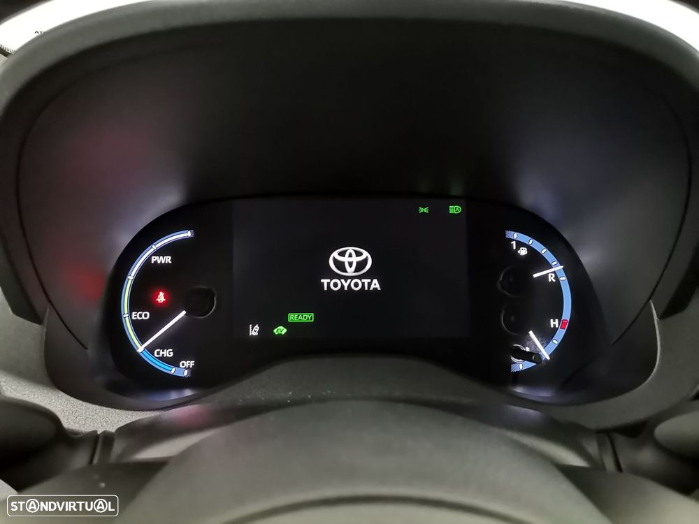 Toyota Yaris Cross 1.5 HDF Comfort Plus - 15