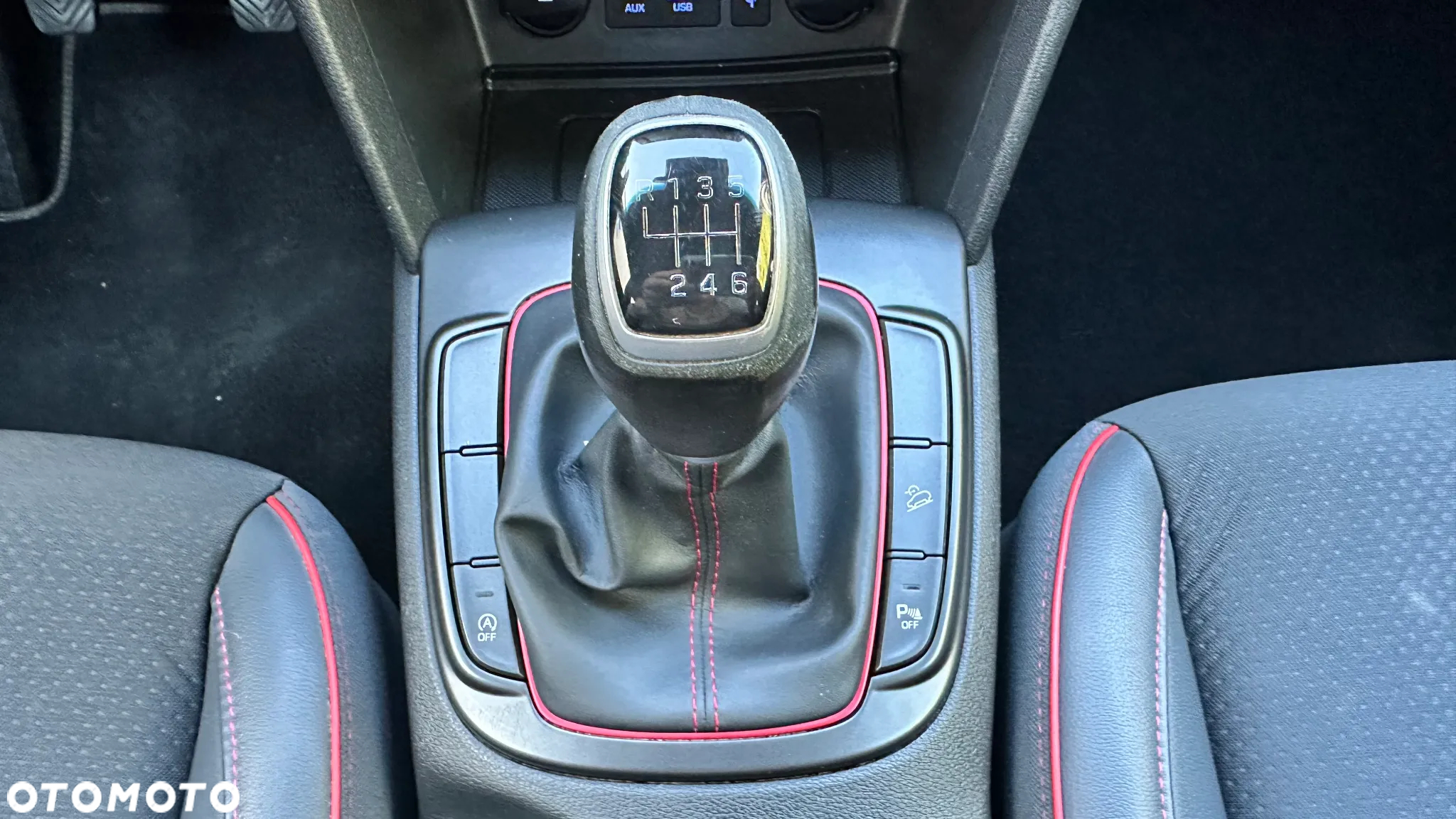 Hyundai Kona - 15