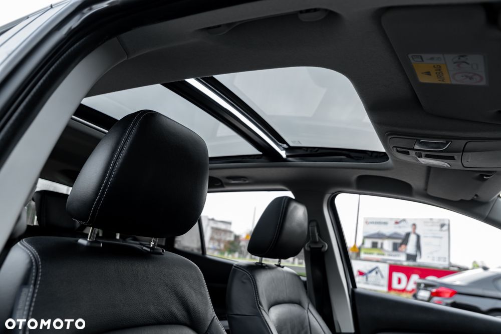 Suzuki SX4 S-Cross 1.4 T Elegance Sun 4WD - 35