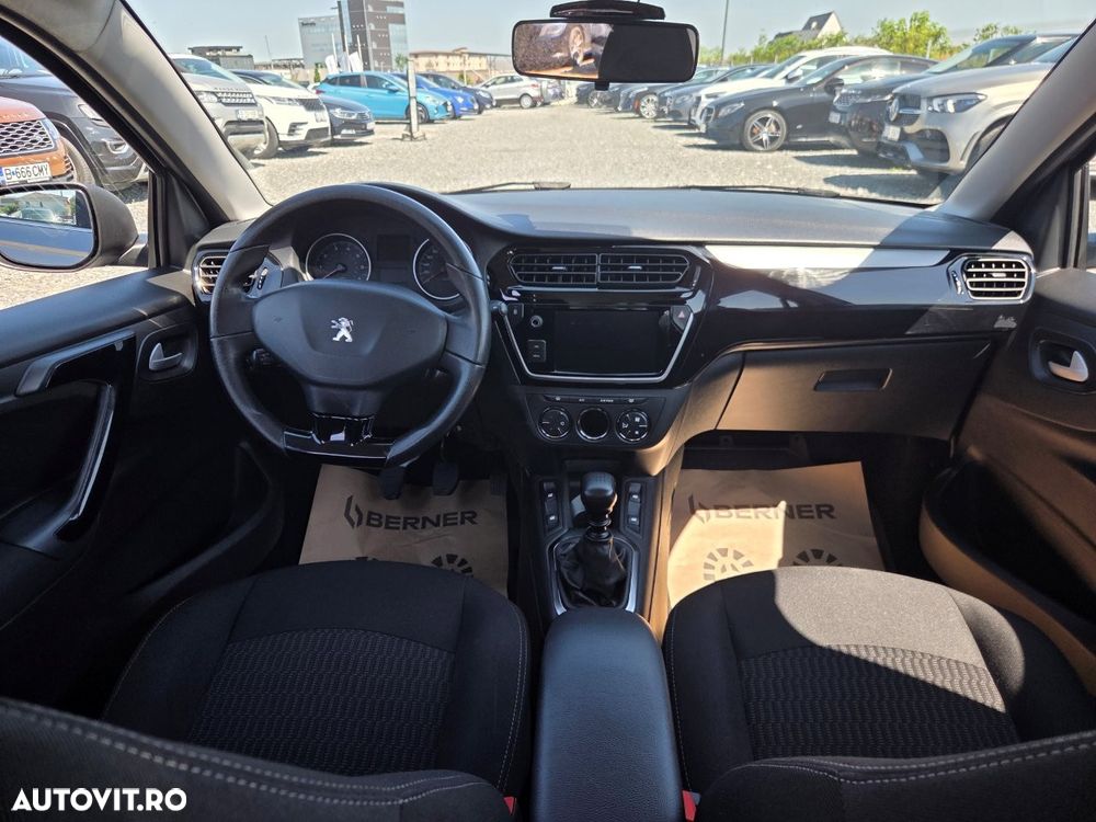 Peugeot 301 1.5 BlueHDI FAP Active - 17