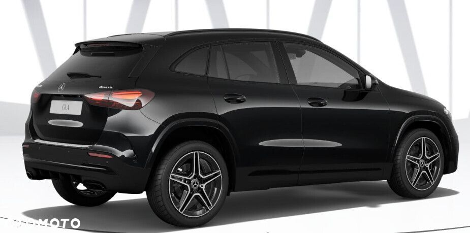 Mercedes-Benz GLA - 4