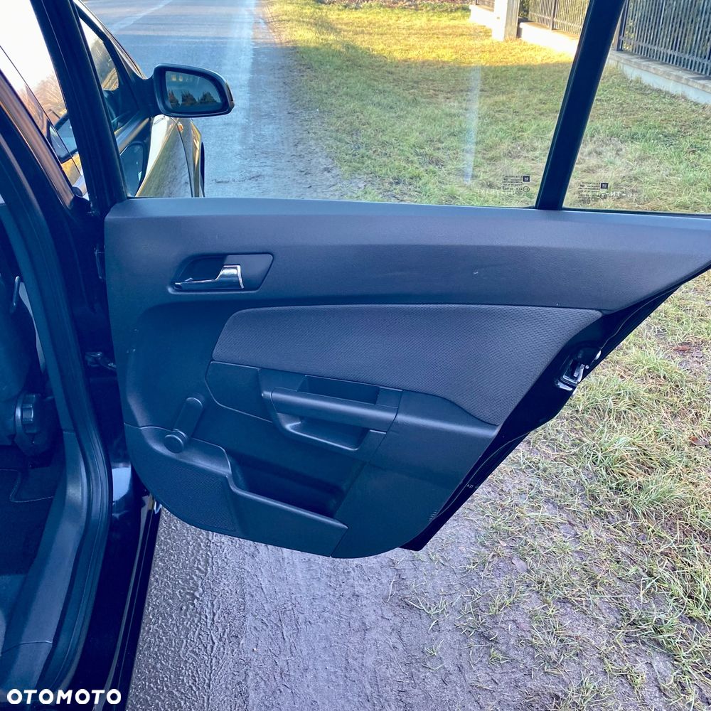 Opel Astra 1.4 Start - 28