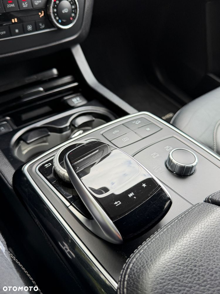 Mercedes-Benz GLE 350 d 4Matic 9G-TRONIC AMG Line - 12