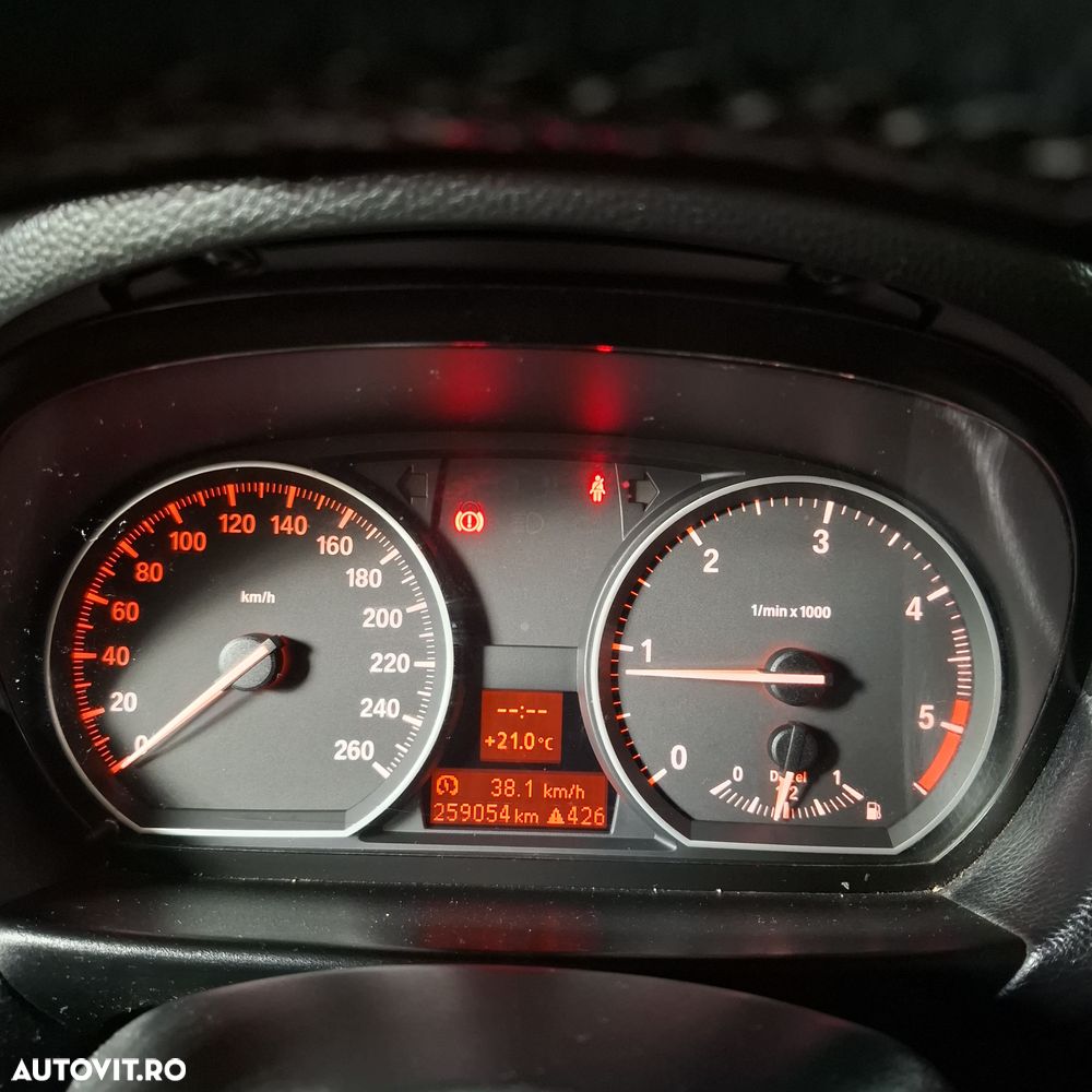 BMW Seria 1 - 10