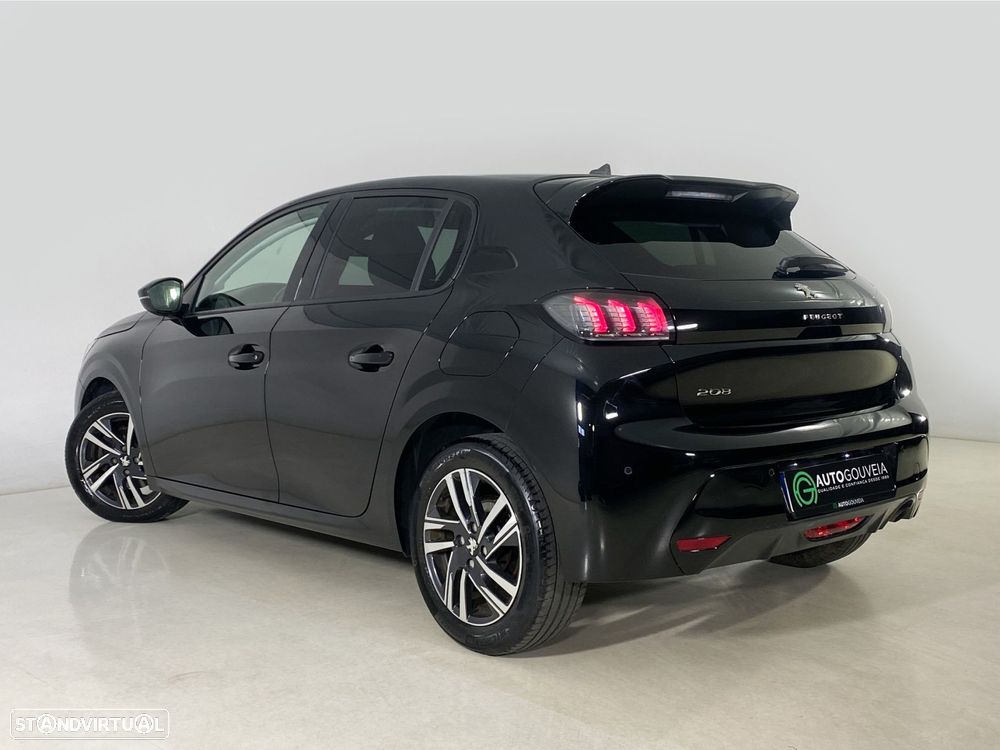 Peugeot 208 1.2 PureTech Allure EAT8 - 5
