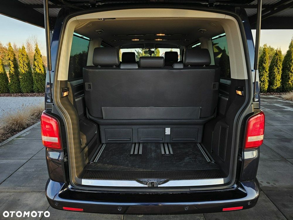 Volkswagen Multivan - 33