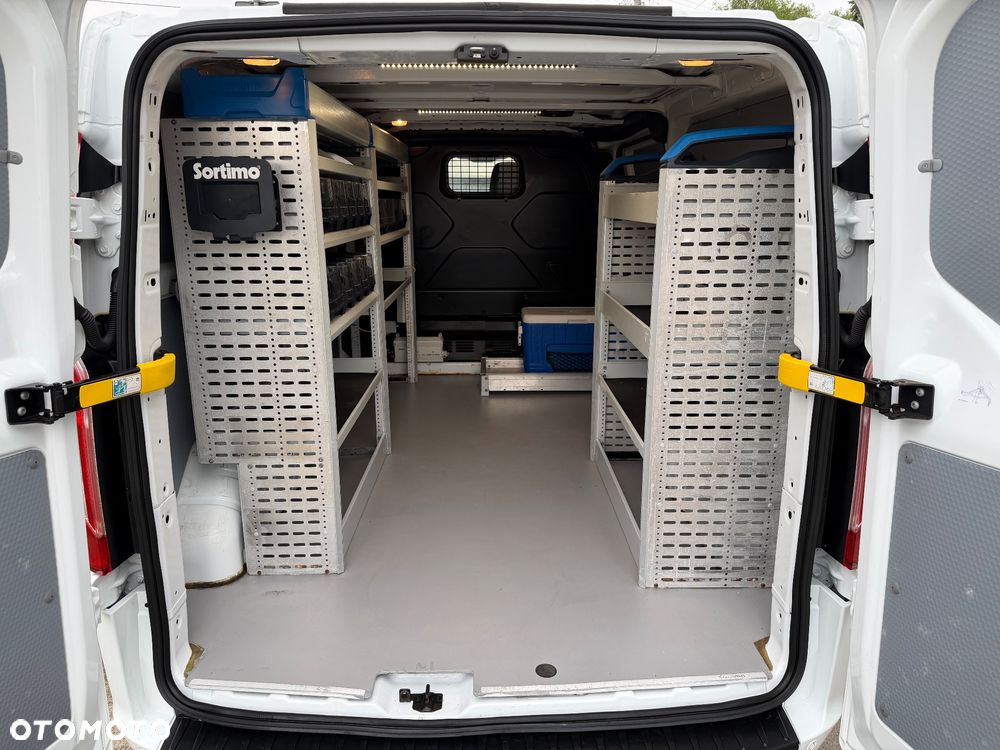 Ford Transit Custom - 17