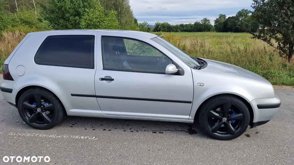 Volkswagen Golf - 8