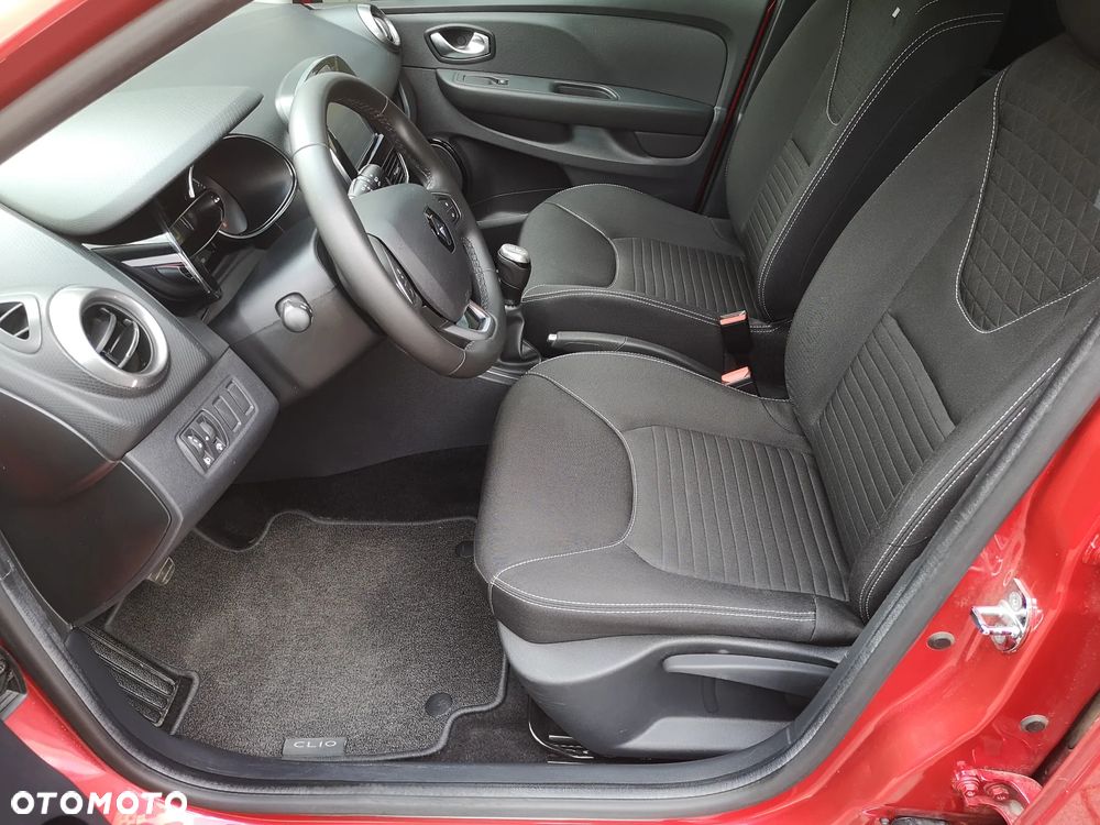 Renault Clio 1.2 16V Limited - 21