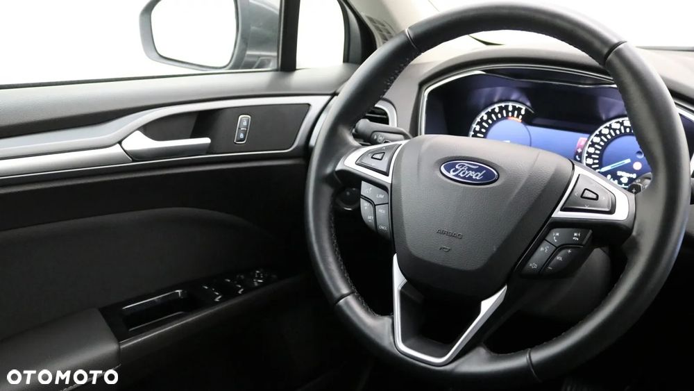 Ford Mondeo 2.0 TDCi Titanium PowerShift - 13