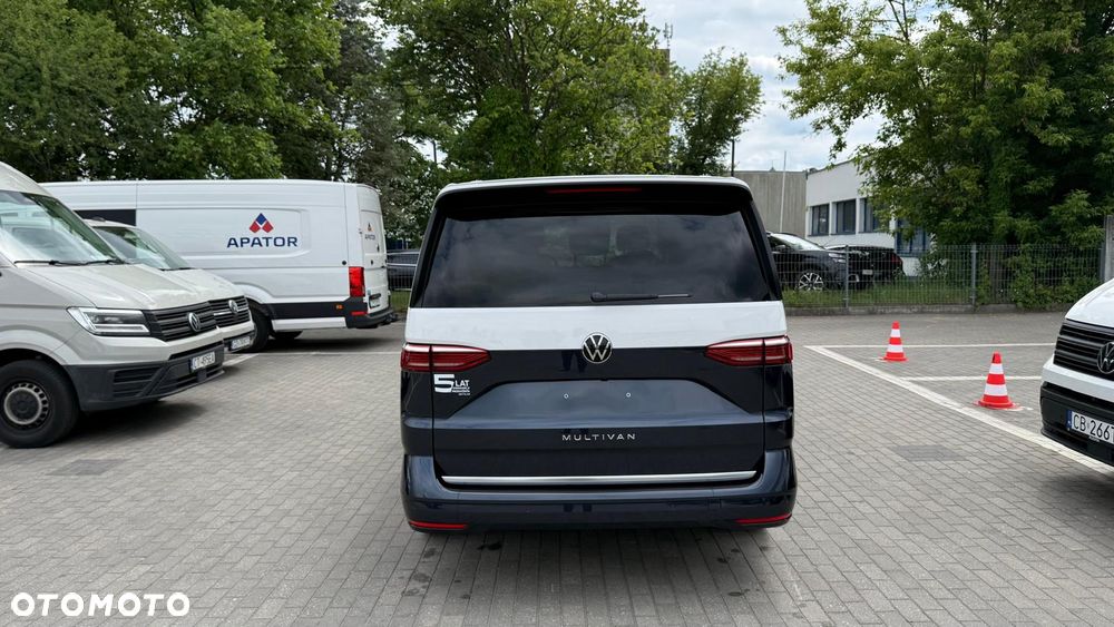 Volkswagen Multivan 2.0 TDI L2 Style DSG - 9