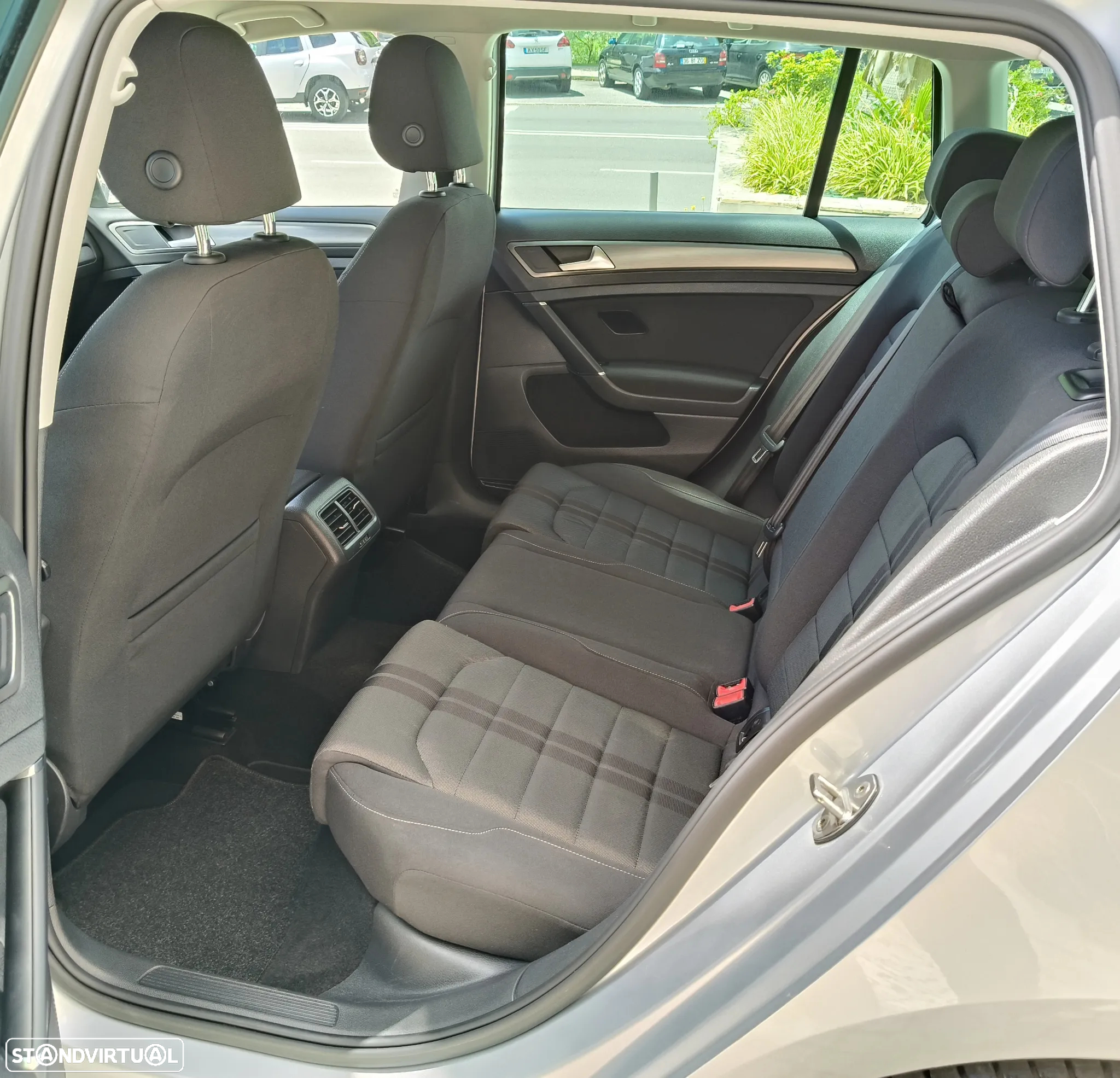 VW Golf Variant 1.6 TDi Sportline - 22