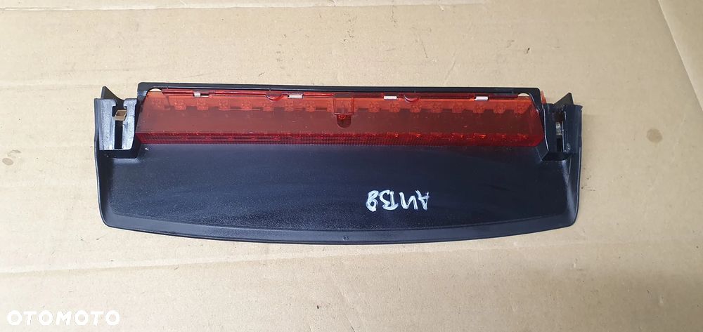 Trzecie światło stop Audi A4 B8 Sedan - 1