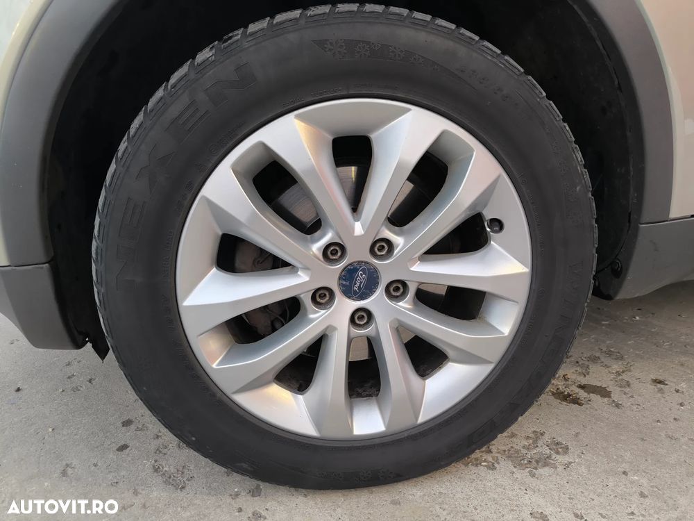 Ford Kuga 2.0 TDCi 4x4 Titanium - 25