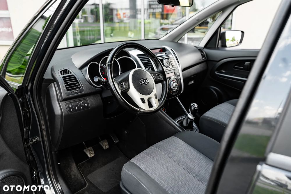 Kia Venga 1.4 S - 13