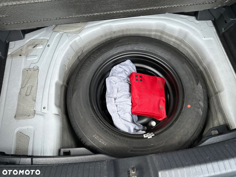 Volkswagen Polo - 28