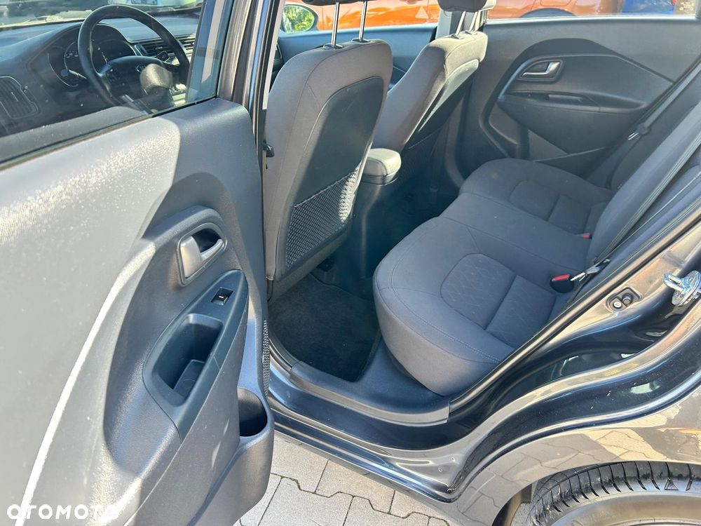 Kia Rio 1.2 M - 21