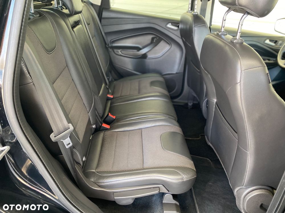 Ford Kuga 2.0 TDCi 4x4 Titanium - 17