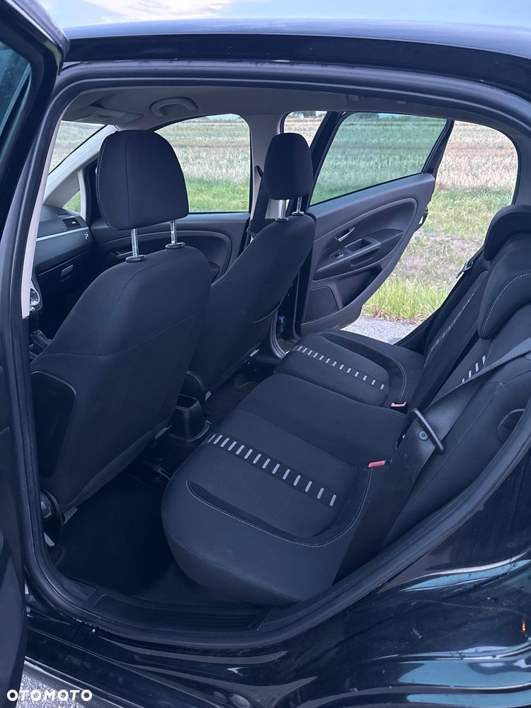 Fiat Grande Punto - 15