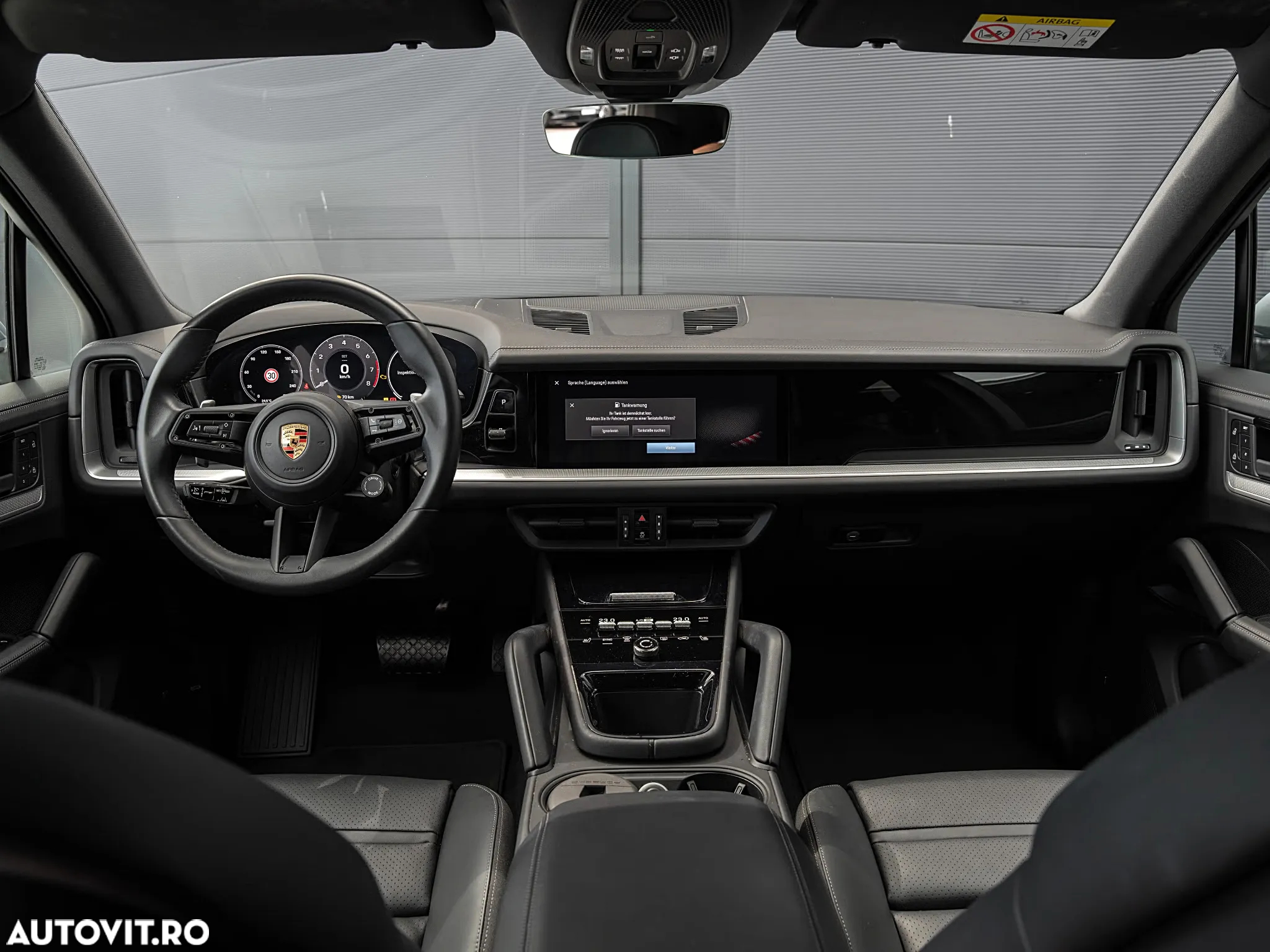 Porsche Cayenne Standard - 16