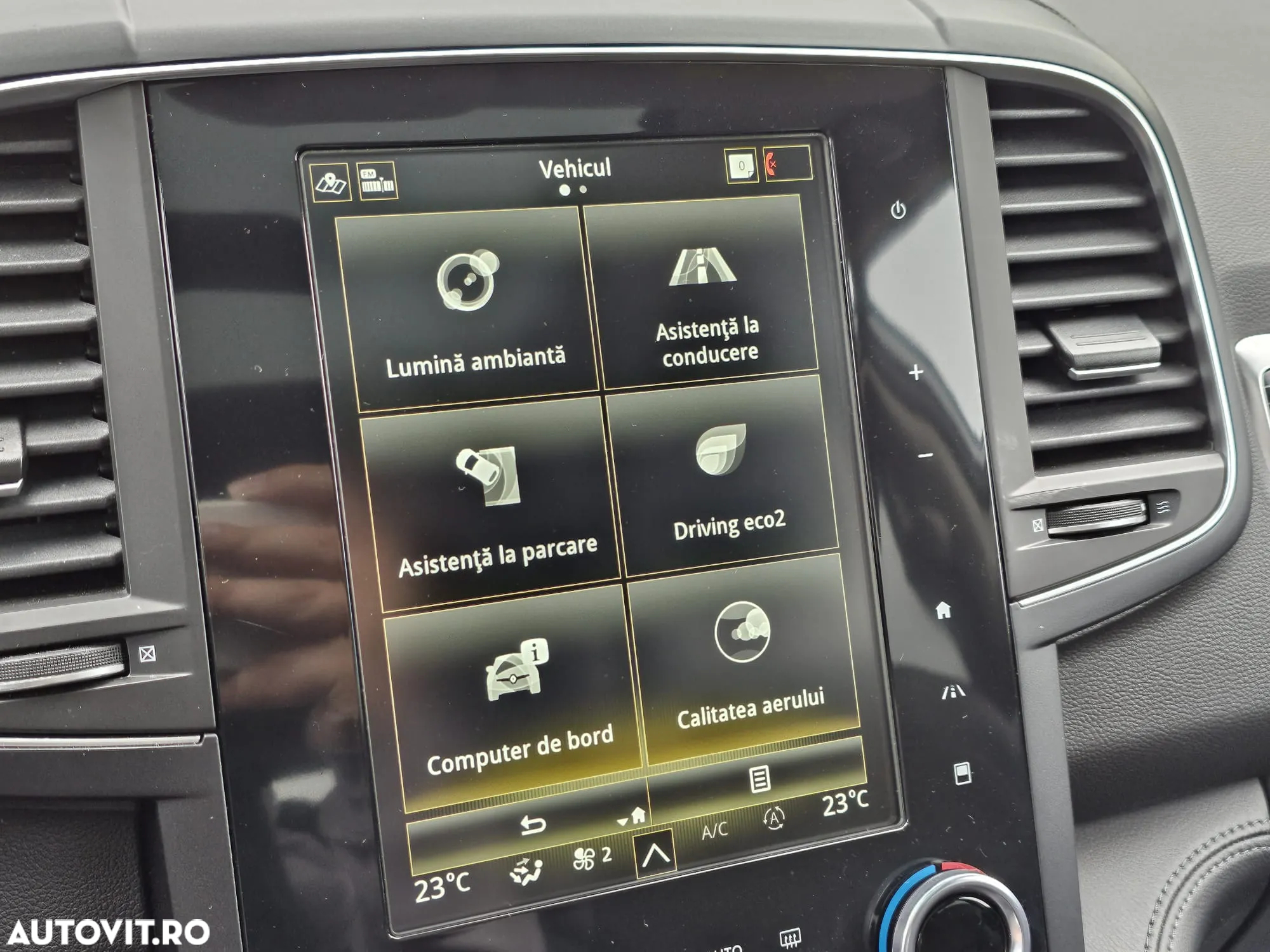 Renault Koleos BLUE dCi 185 X-tronic ZEN - 25