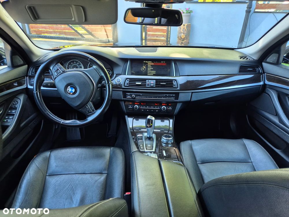 BMW Seria 5 535i - 6