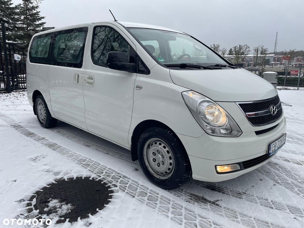 Hyundai H-1 Starex - 9