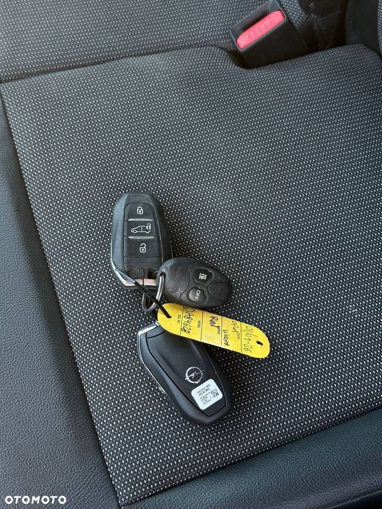 Opel Vivaro - 19