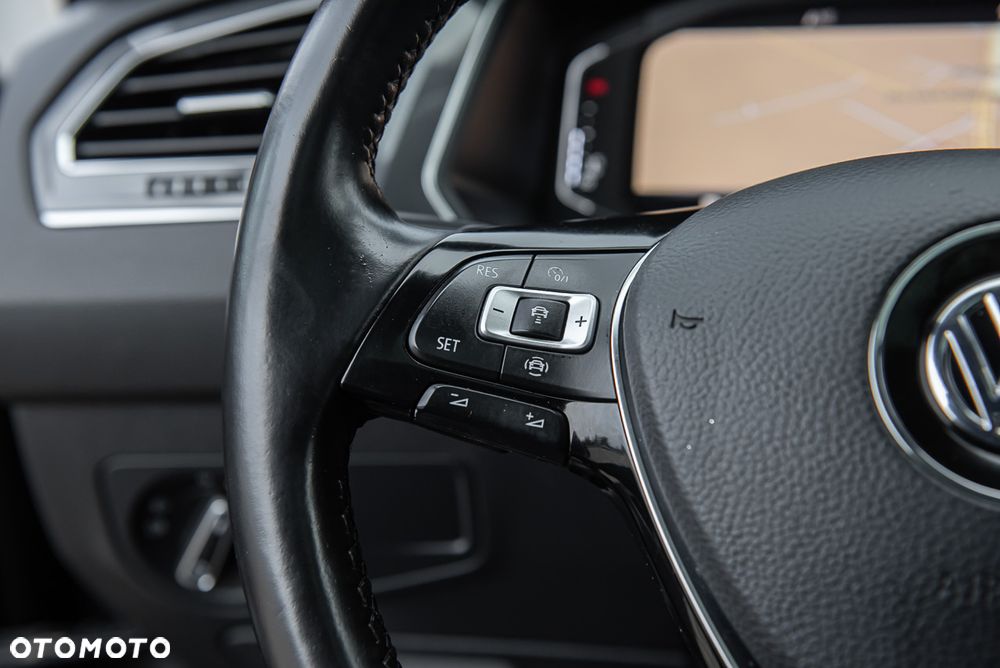Volkswagen Tiguan Allspace - 19