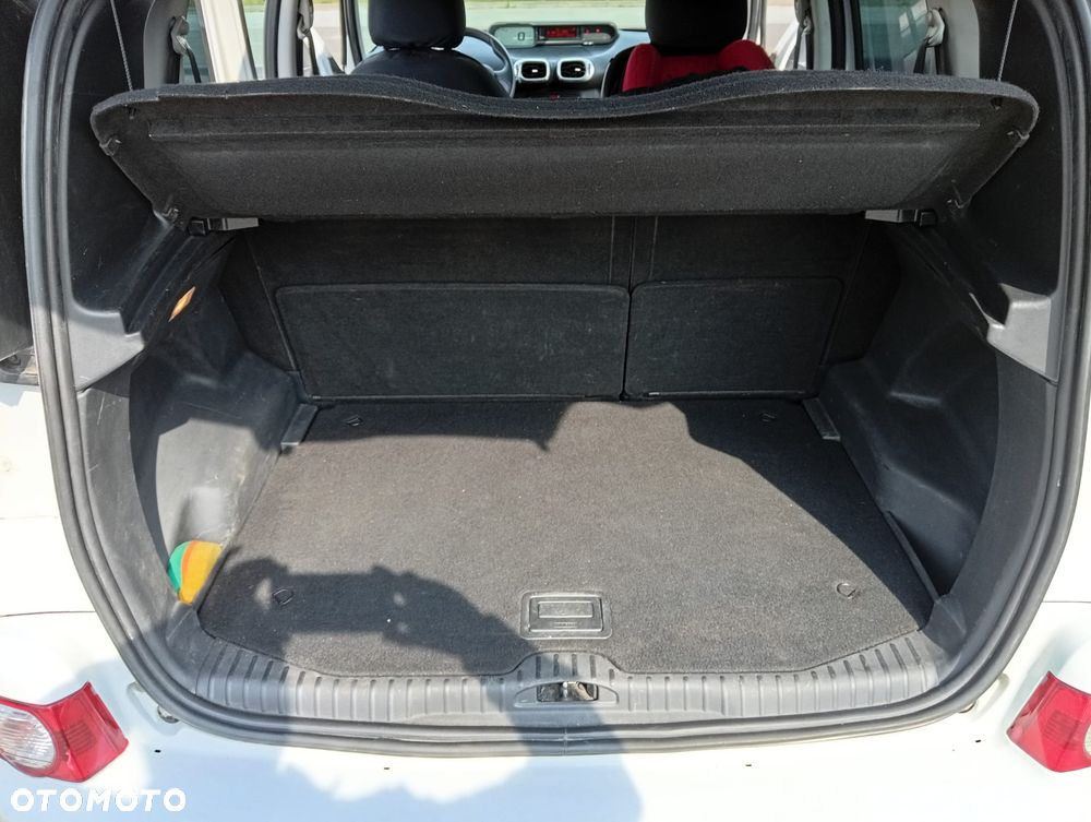 Citroën C3 Picasso 1.6 HDi Seduction - 9