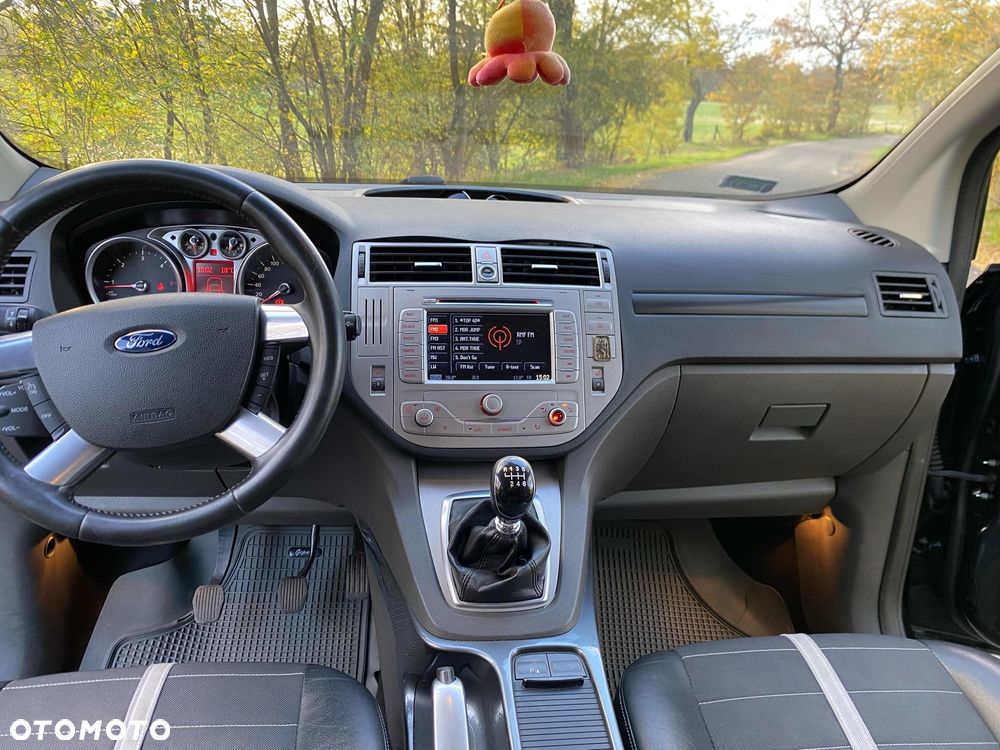 Ford Kuga 2.0 TDCi Titanium - 8