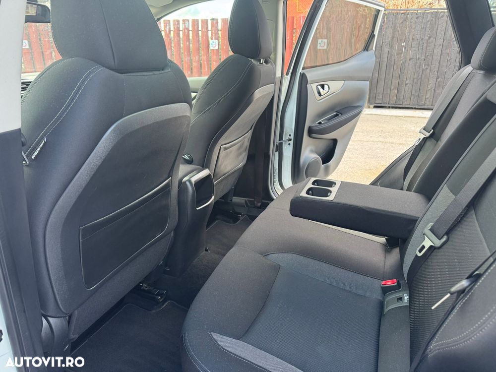 Nissan Qashqai 1.6 DCI Start/Stop Tekna - 12