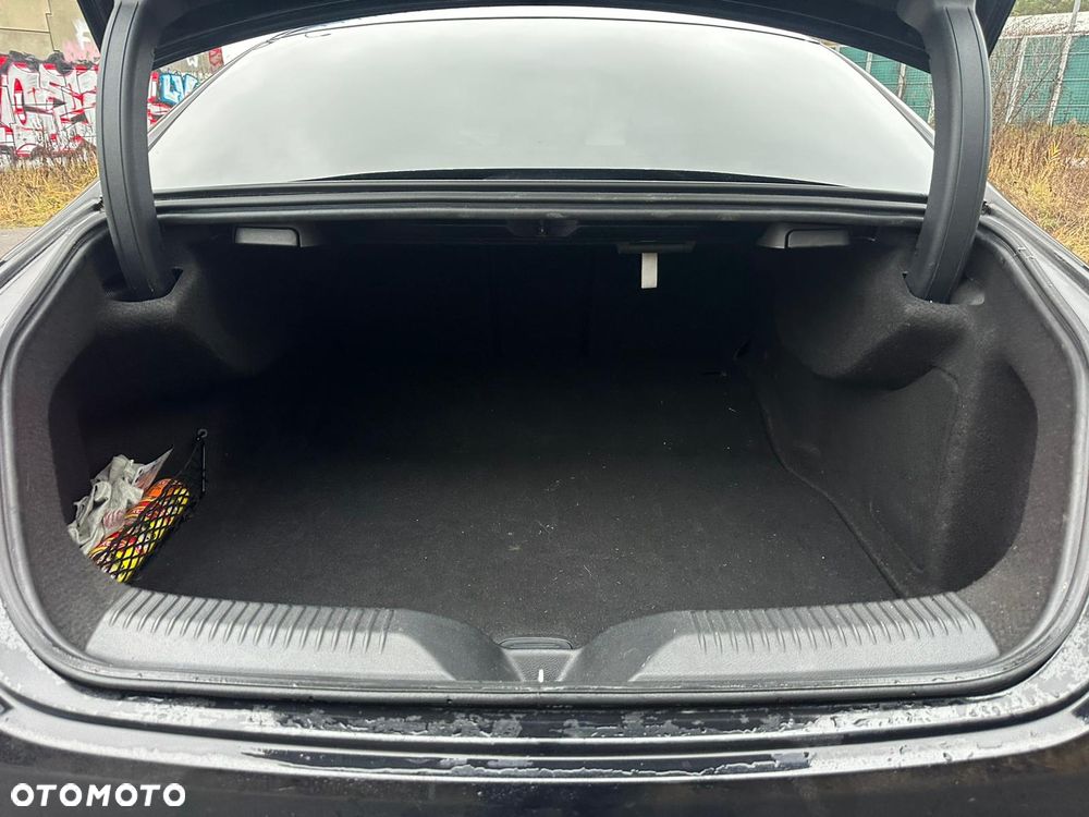 Mercedes-Benz CLS - 23