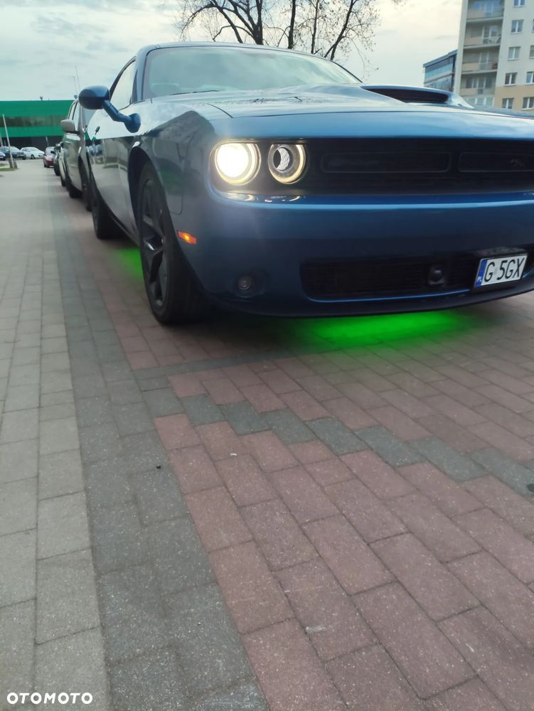 Dodge Challenger 5.7 R/T - 2