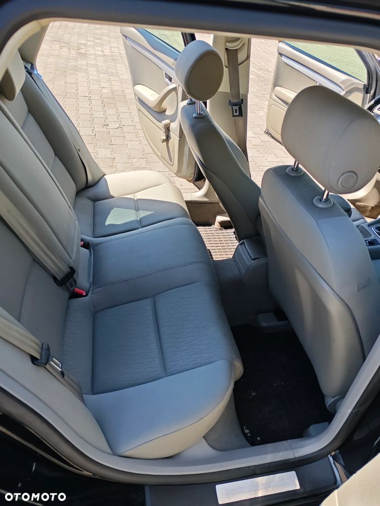 Audi A4 Avant 1.8T - 8