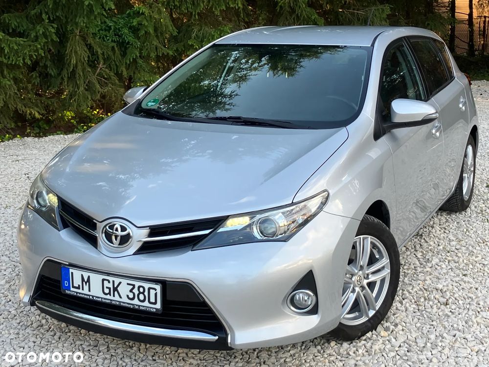 Toyota Auris 1.6 Prestige - 3