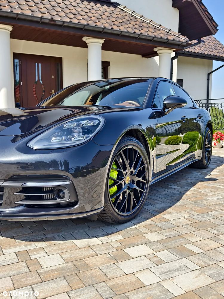 Porsche Panamera 4 E-Hybrid Platinum Edition - 25