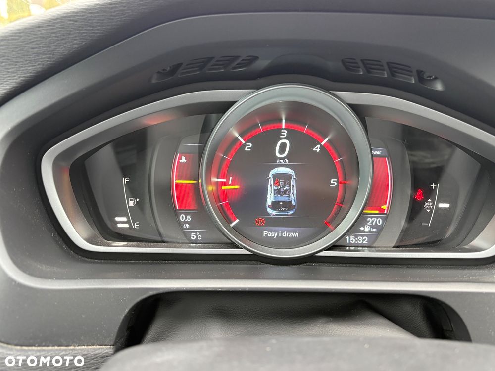 Volvo V40 D4 Drive-E Summum - 11