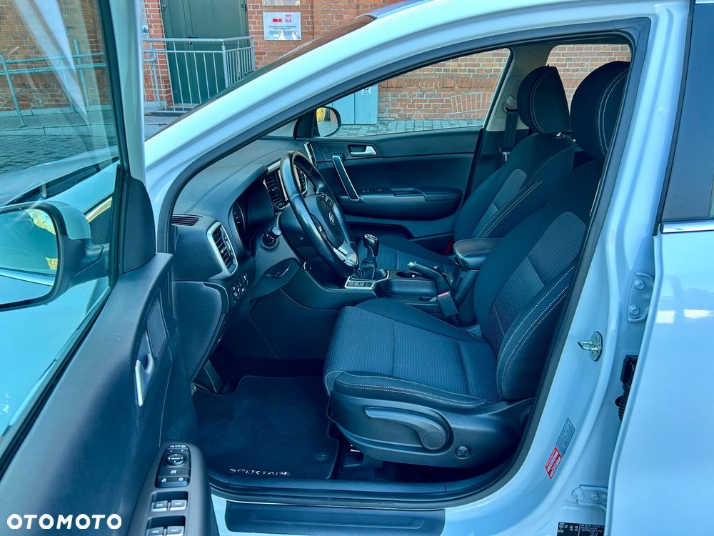 Kia Sportage 1.6 T-GDI 2WD VISION - 17