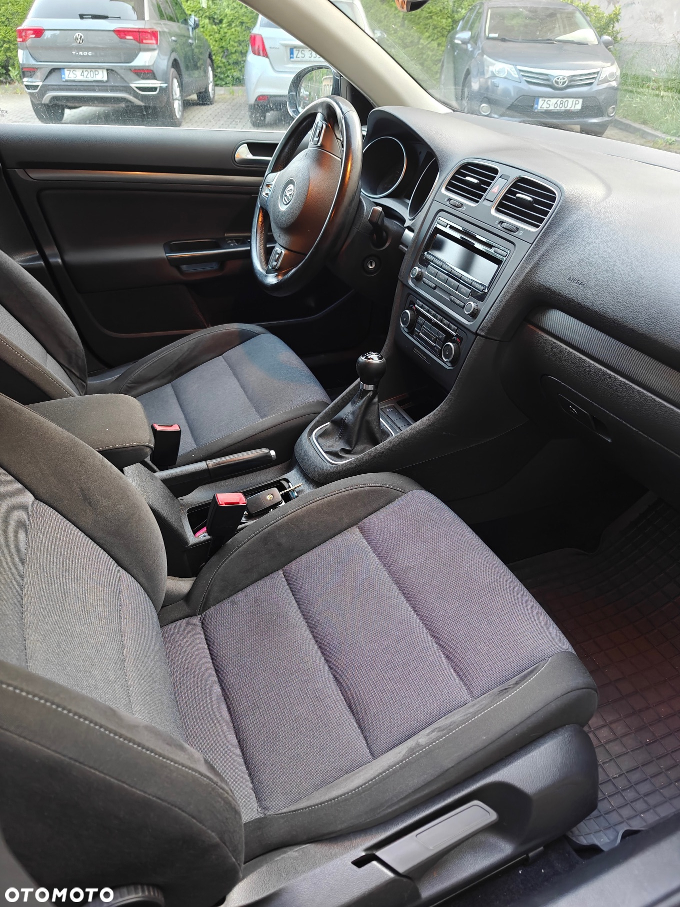 Volkswagen Golf VI 2.0 TDI Trendline - 12