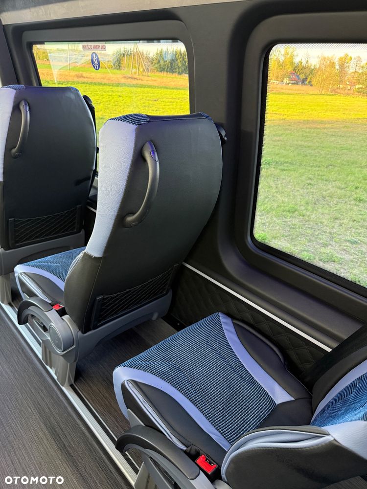 Mercedes-Benz Sprinter 519 - 27