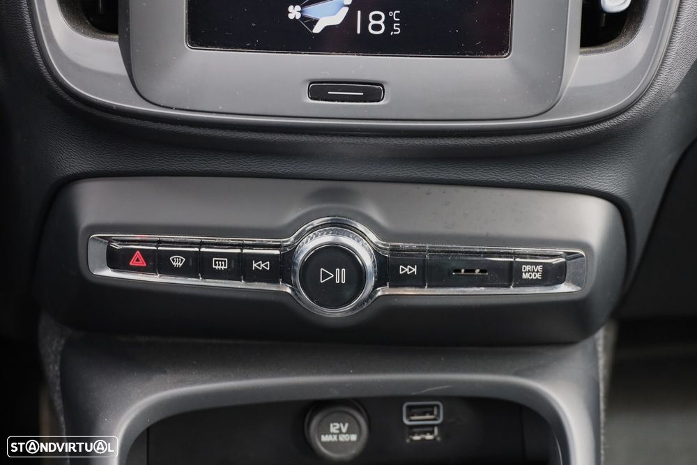 Volvo XC 40 1.5 T4 PHEV Essential - 20