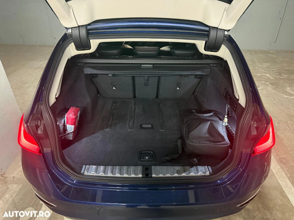 BMW Seria 3 320d xDrive AT - 26