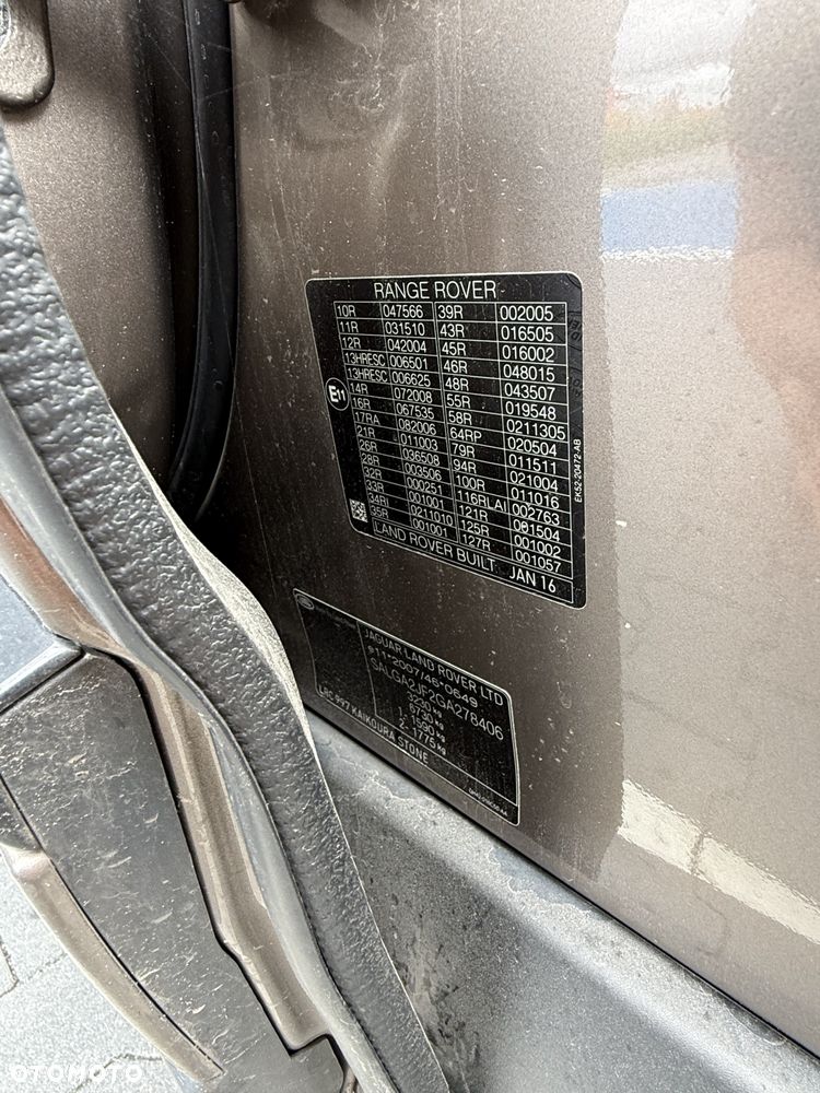 Land Rover Range Rover 4.4SD V8 LWB Vogue - 21