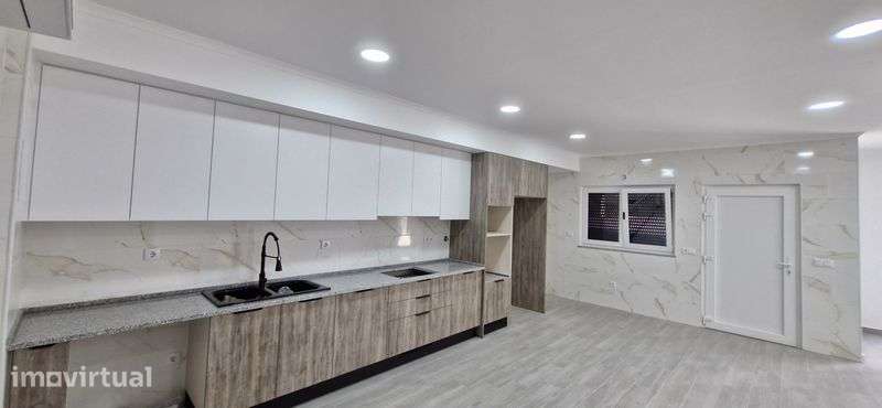 Moradia geminada - Grande imagem: 2/5