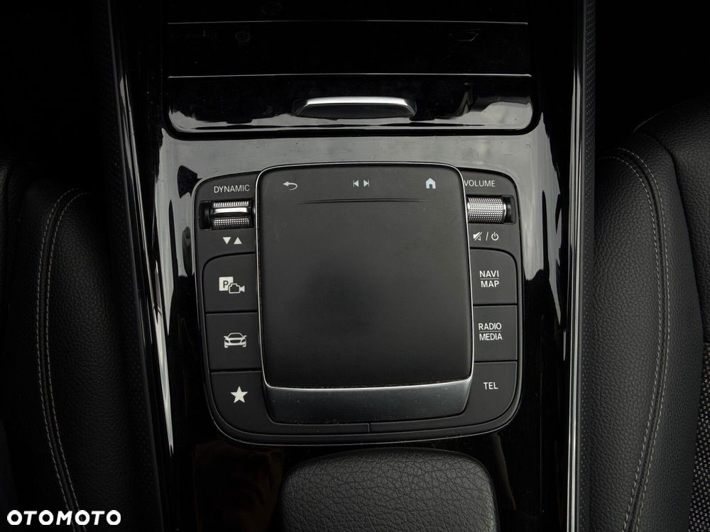 Mercedes-Benz GLB 200 Style 7G-DCT - 19