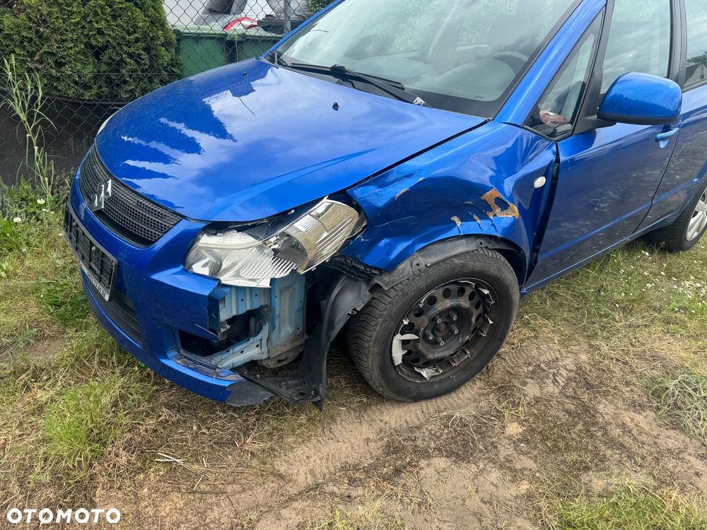 Suzuki SX4 1.5 Streetline 4x2 Classic - 3